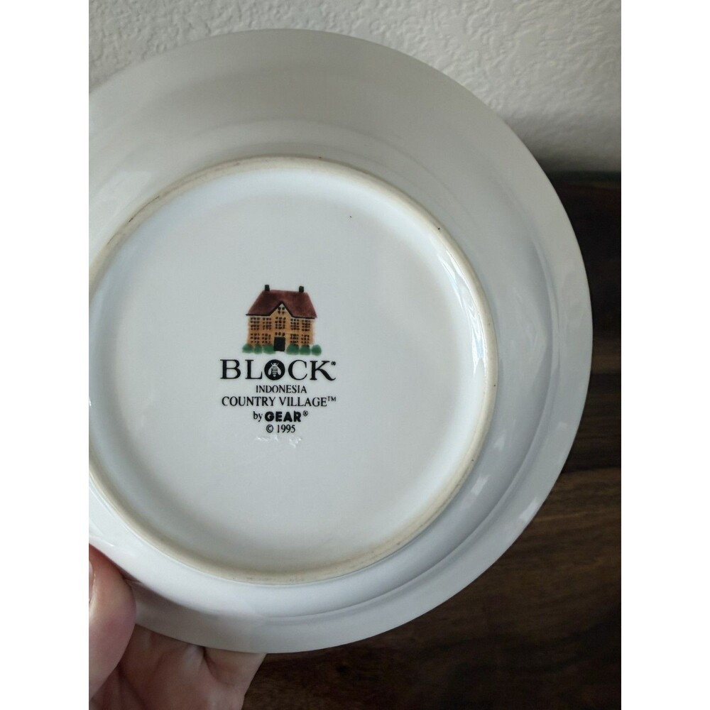 3 Block Brand by Gear COUNTRY VILLAGE 7 ¼” Cereal Soup Salad Bowls Farmhouse EUC - Picture 3 of 3